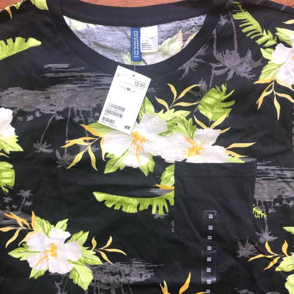 Divided graphic t-shirt [Brand New] - Picture 3 of 4